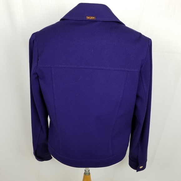 St. John Sport Jacket - Picture 5 of 8